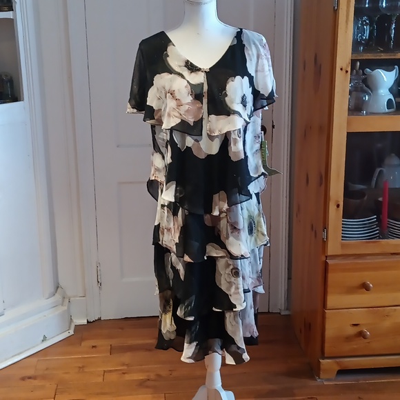 SL Fashions Dresses Sl Fashions New York Short Sleeve Shift Dress